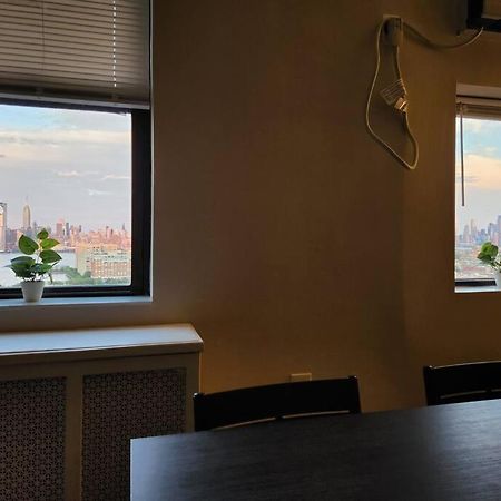 Elegant 2 Bed Gem! Mins From Nyc Apartment Union City Bagian luar foto