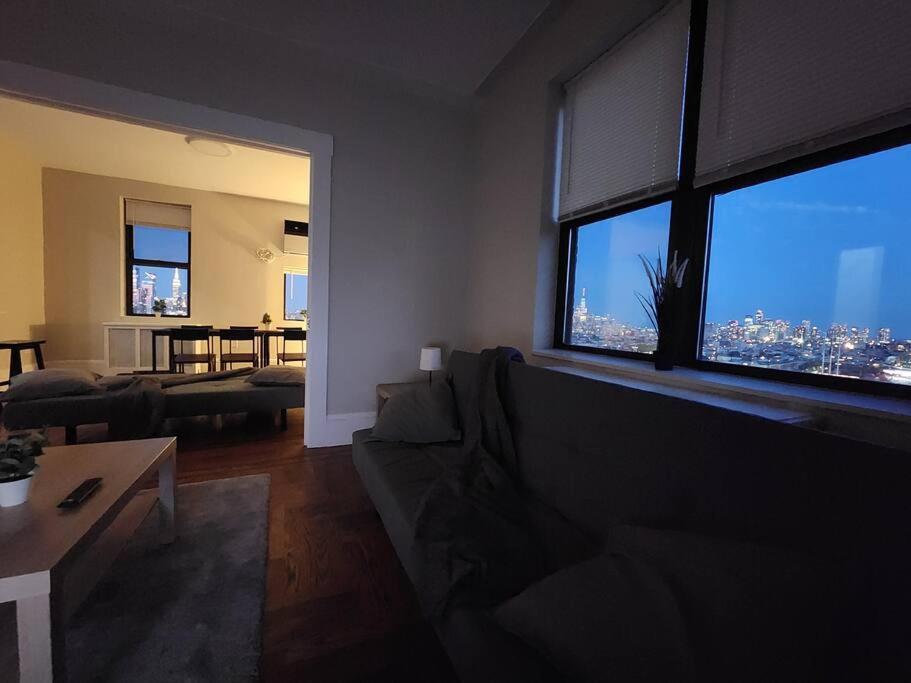 Elegant 2 Bed Gem! Mins From Nyc Apartment Union City Bagian luar foto