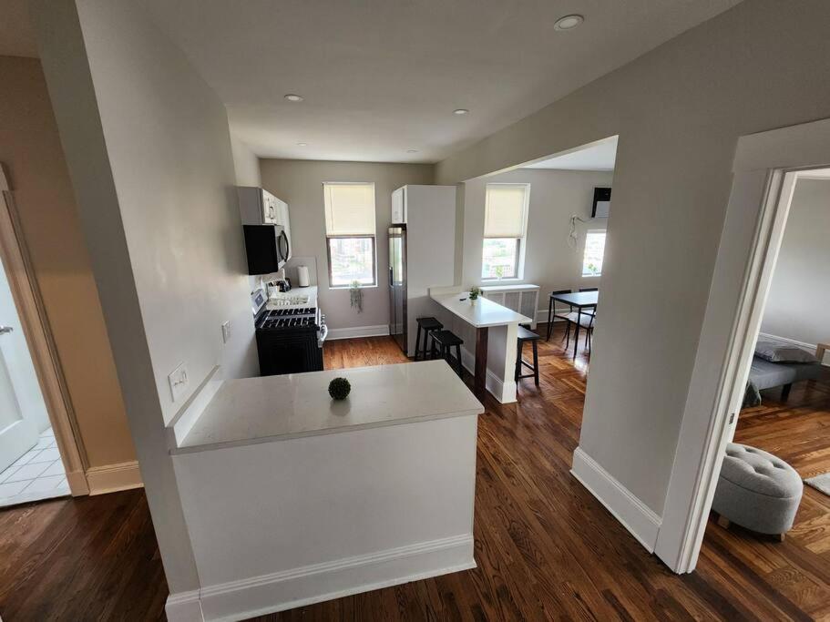 Elegant 2 Bed Gem! Mins From Nyc Apartment Union City Bagian luar foto