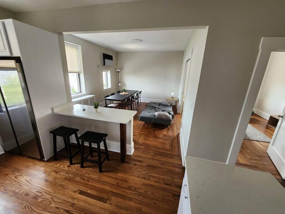 Elegant 2 Bed Gem! Mins From Nyc Apartment Union City Bagian luar foto